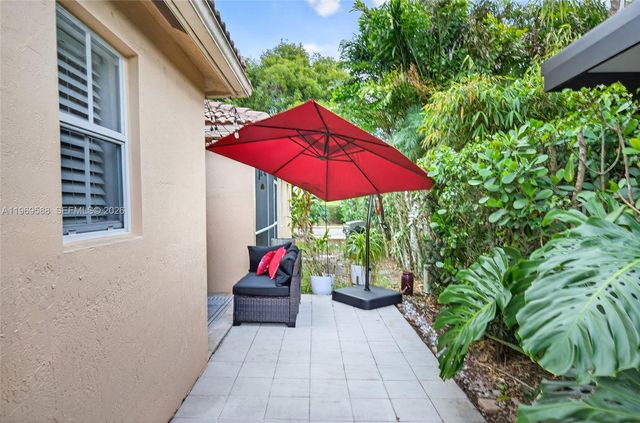 1956 Pisces Ter, Weston, FL 33327