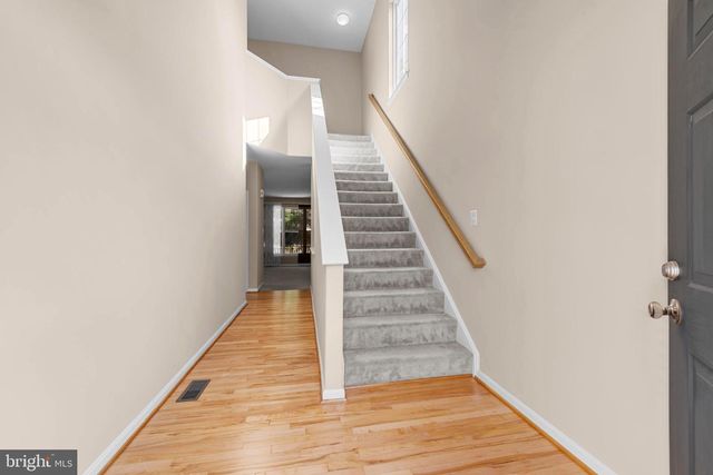 21768 TOTTENHAM HALE CT, Sterling, VA 20166