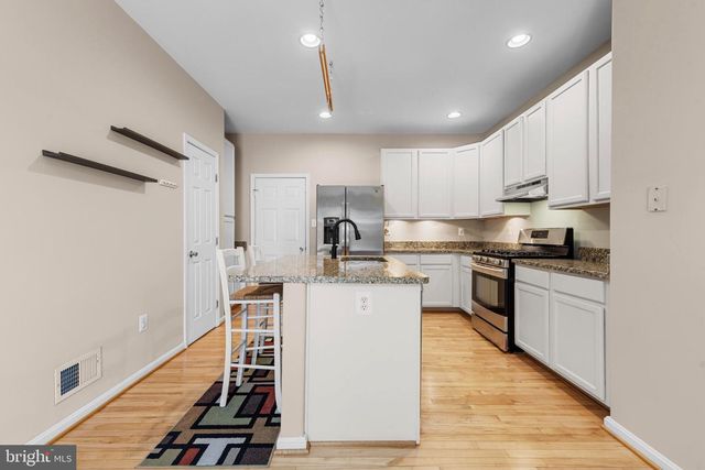 21768 TOTTENHAM HALE CT, Sterling, VA 20166