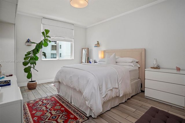 1 Century Ln 303, Miami Beach, FL 33139