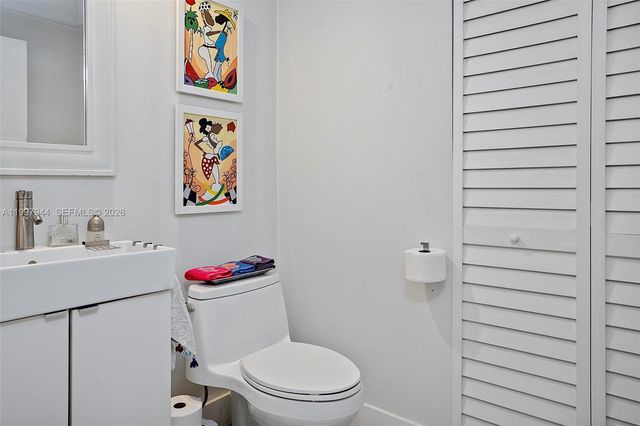 1 Century Ln 303, Miami Beach, FL 33139