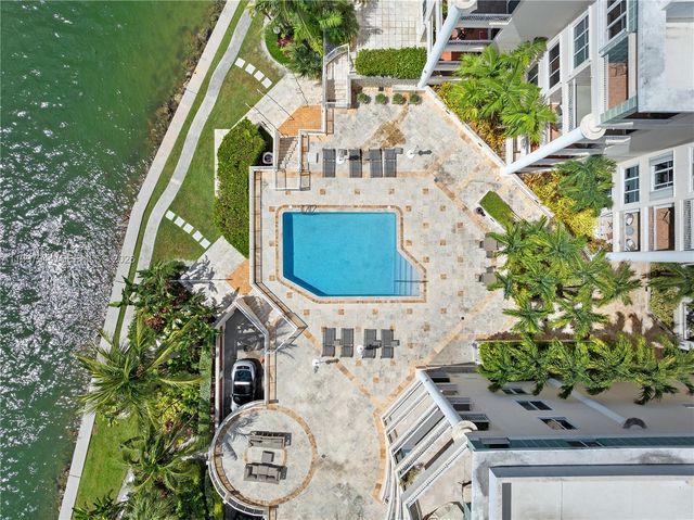 1 Century Ln 303, Miami Beach, FL 33139