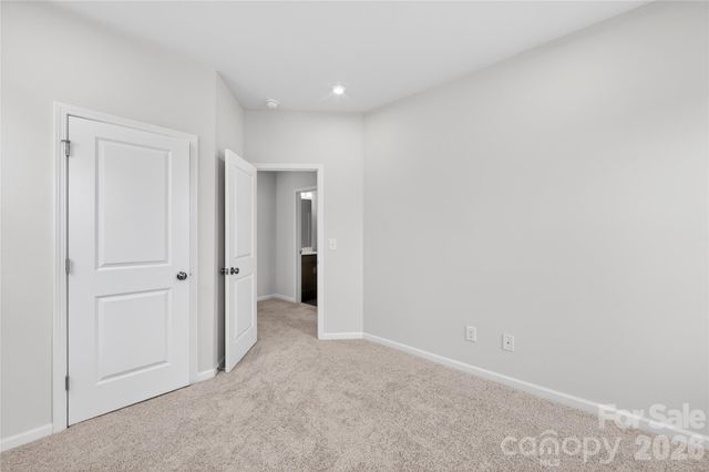 6021 Longar Lane, Charlotte, NC 28269