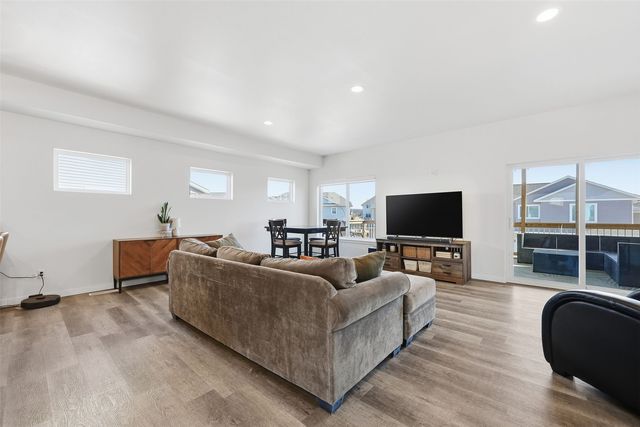 1162 Dahnovan Drive, North Liberty, IA 52317