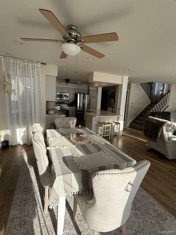 3274 Lakeview Drive, Highland, MI 48356