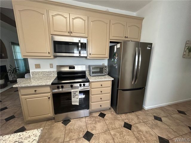4432 21st ST, Northport, AL 35476