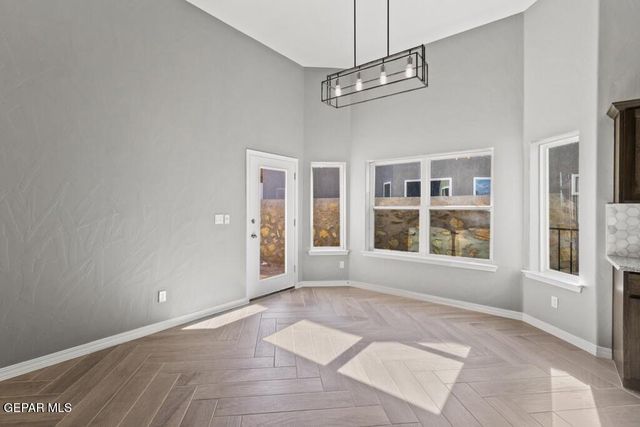 913 ADA Lane, El Paso, TX 79932