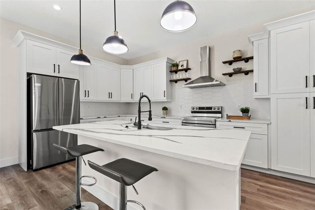 121 E WARREN AVENUE 1, Tampa, FL 33602