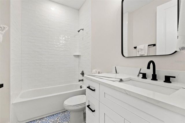 121 E WARREN AVENUE 1, Tampa, FL 33602