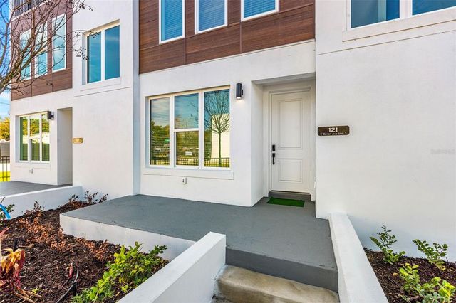 121 E WARREN AVENUE 1, Tampa, FL 33602