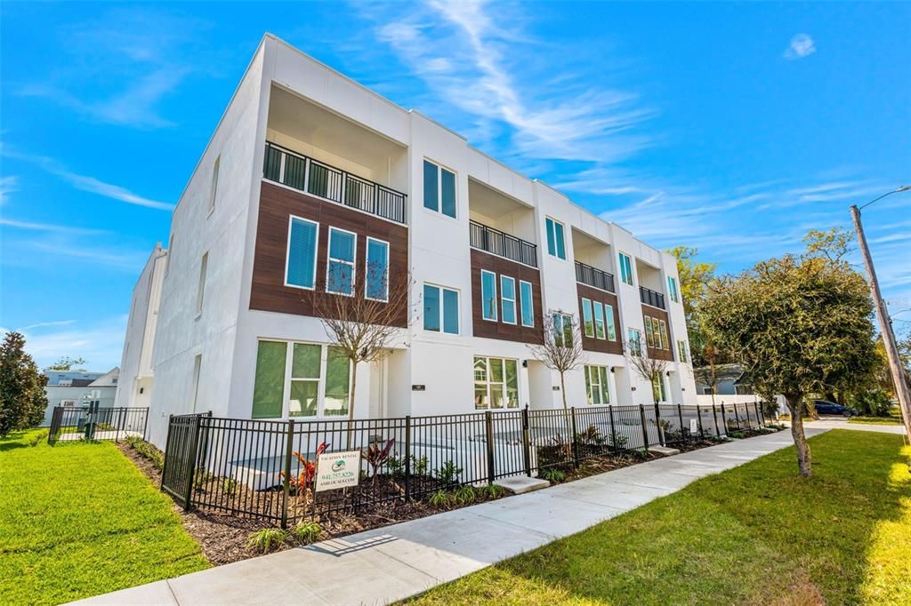 121 E WARREN AVENUE 1, Tampa, FL 33602