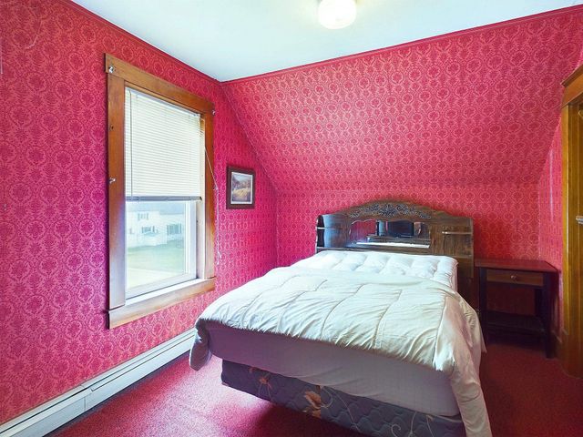 204 Hall Stream Road, Canaan, VT 05902