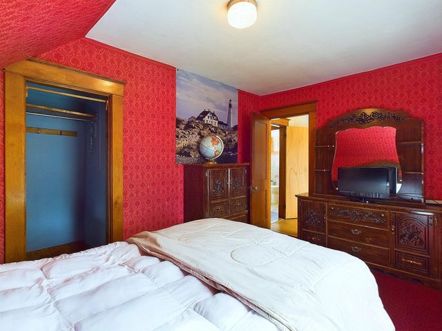 204 Hall Stream Road, Canaan, VT 05902