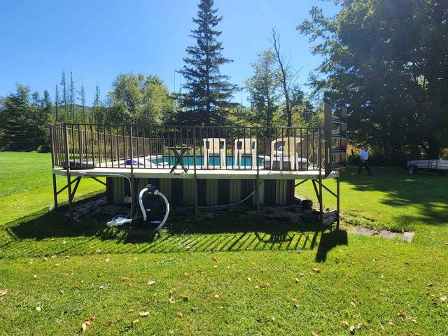 204 Hall Stream Road, Canaan, VT 05902