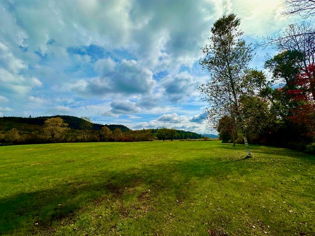 204 Hall Stream Road, Canaan, VT 05902