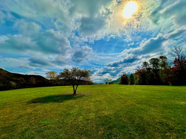 204 Hall Stream Road, Canaan, VT 05902