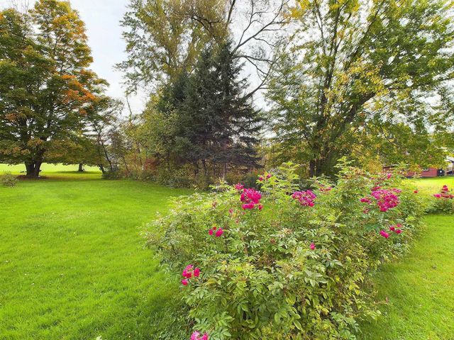 204 Hall Stream Road, Canaan, VT 05902