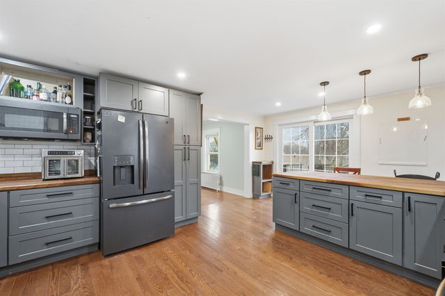 761 Amherst Street, Manchester, NH 03104