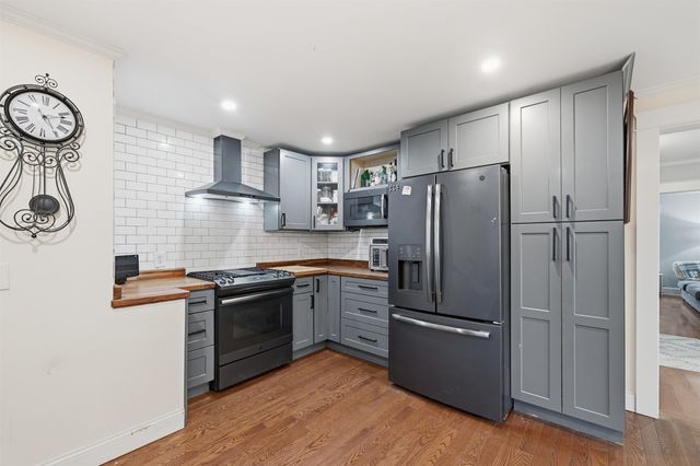 761 Amherst Street, Manchester, NH 03104