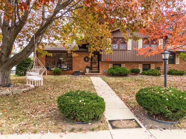 126 S Orr Drive, Normal, IL 61761