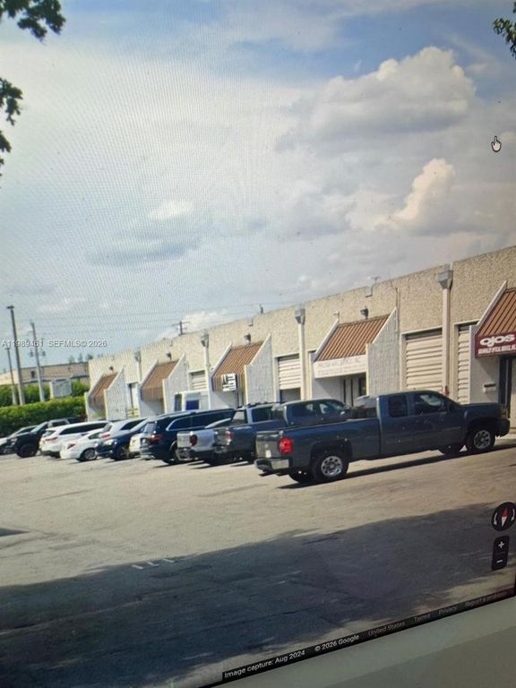 7313 NW 56th St 7313, Miami, FL 33166