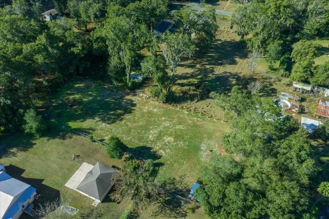 2026 NE 97TH ST. RD., Anthony, FL 32617