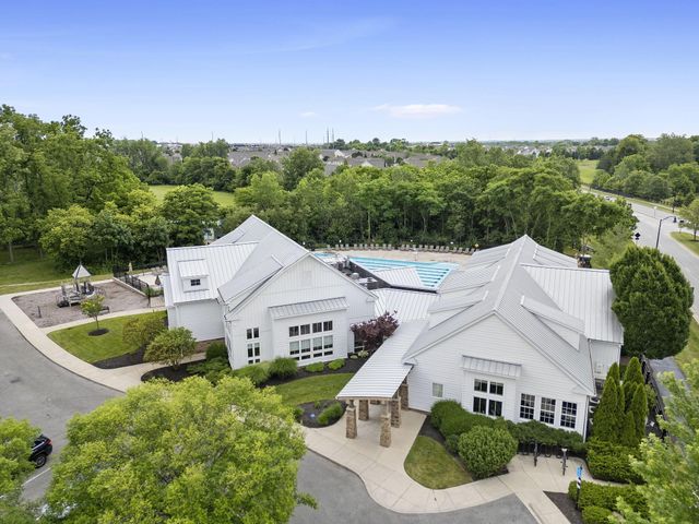1294 Ironwood Drive, Grove City, OH 43123