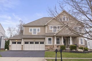 1294 Ironwood Drive, Grove City, OH 43123