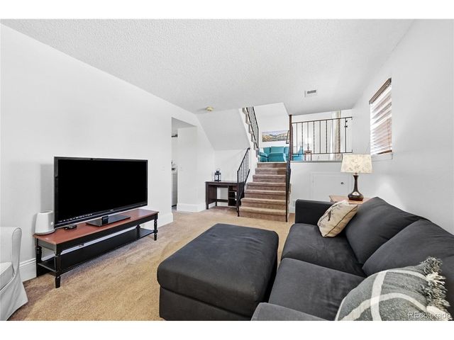 6721 Blue Jay Dr, Parker, CO 80138