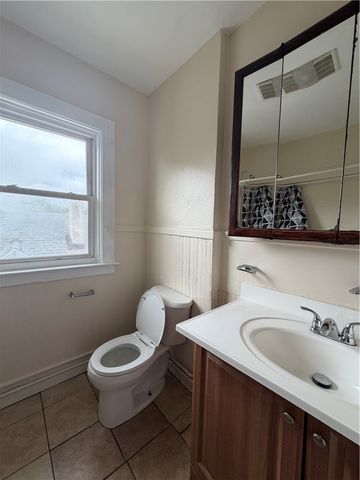 16 Opper Street 3, Providence, RI 02904