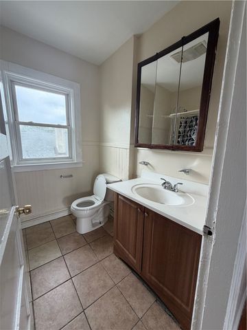 16 Opper Street 3, Providence, RI 02904