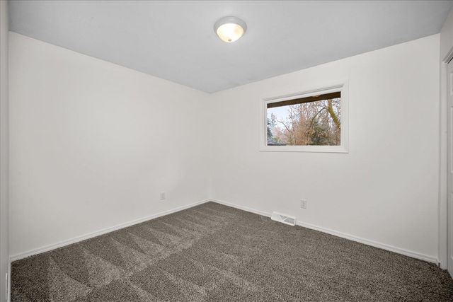 1307 S Crestline St, Spokane, WA 99202