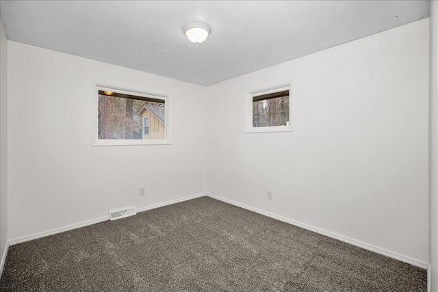 1307 S Crestline St, Spokane, WA 99202