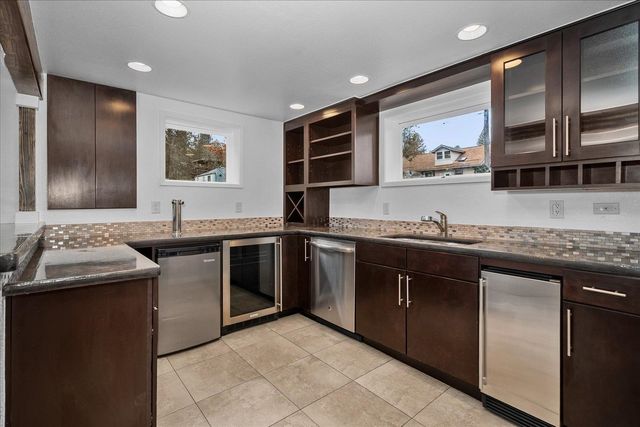 1307 S Crestline St, Spokane, WA 99202