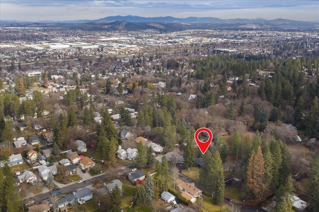 1307 S Crestline St, Spokane, WA 99202