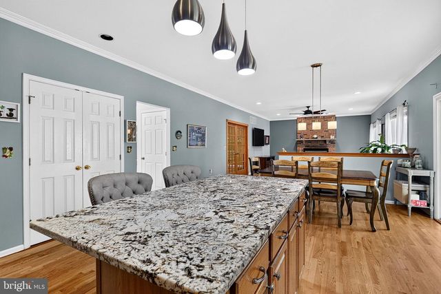 10 ANDERSON WAY, Monmouth Junction, NJ 08852