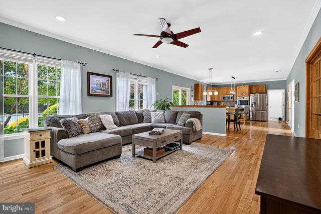 10 ANDERSON WAY, Monmouth Junction, NJ 08852