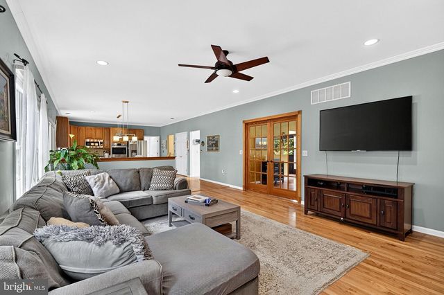 10 ANDERSON WAY, Monmouth Junction, NJ 08852