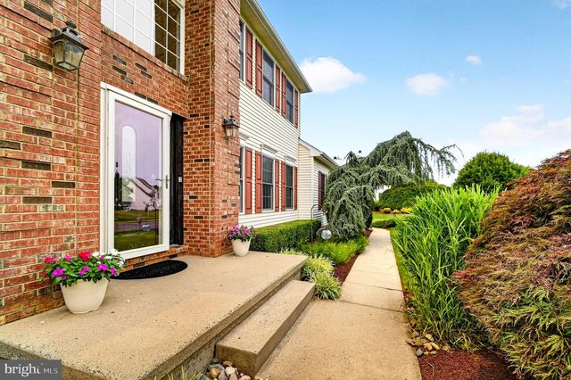 10 ANDERSON WAY, Monmouth Junction, NJ 08852