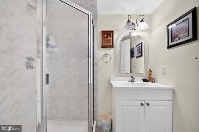 10 ANDERSON WAY, Monmouth Junction, NJ 08852