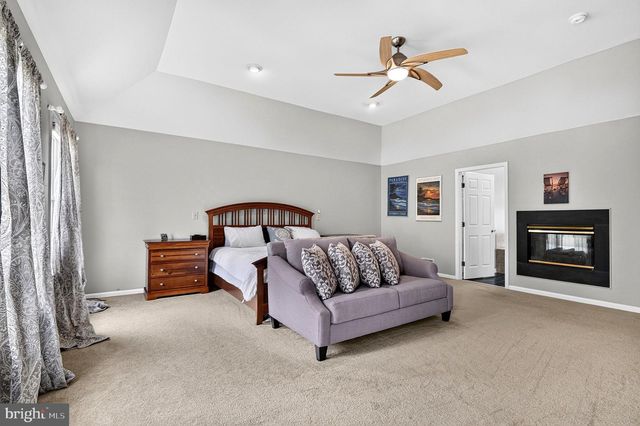 10 ANDERSON WAY, Monmouth Junction, NJ 08852