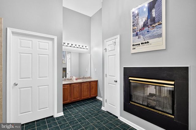 10 ANDERSON WAY, Monmouth Junction, NJ 08852
