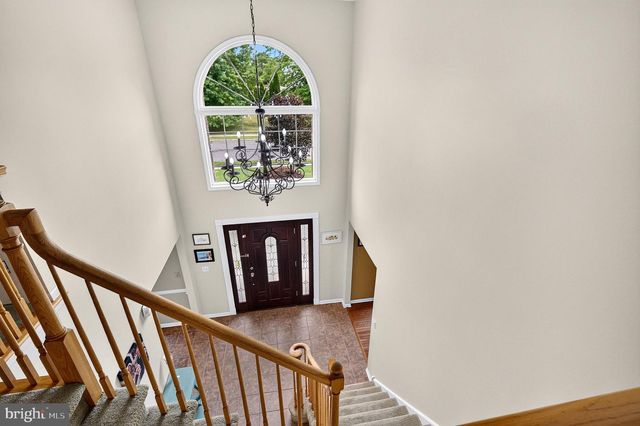 10 ANDERSON WAY, Monmouth Junction, NJ 08852