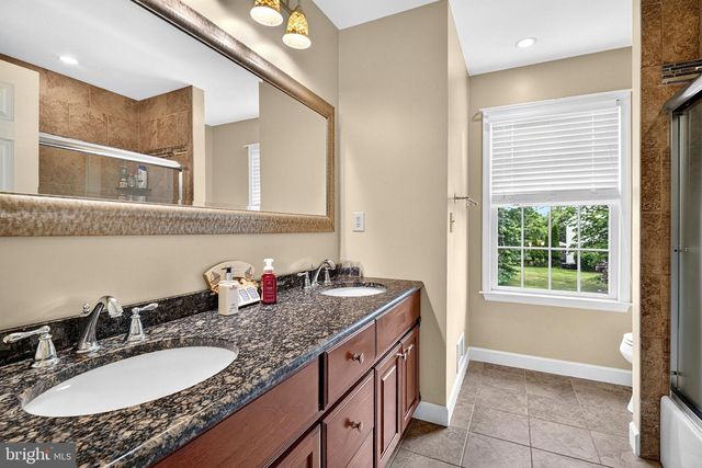 10 ANDERSON WAY, Monmouth Junction, NJ 08852