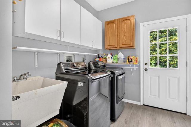 10 ANDERSON WAY, Monmouth Junction, NJ 08852