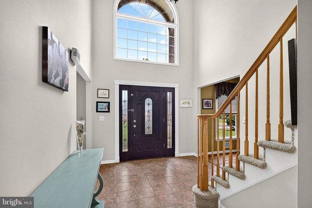 10 ANDERSON WAY, Monmouth Junction, NJ 08852