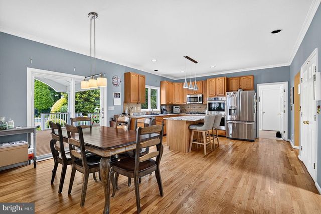 10 ANDERSON WAY, Monmouth Junction, NJ 08852