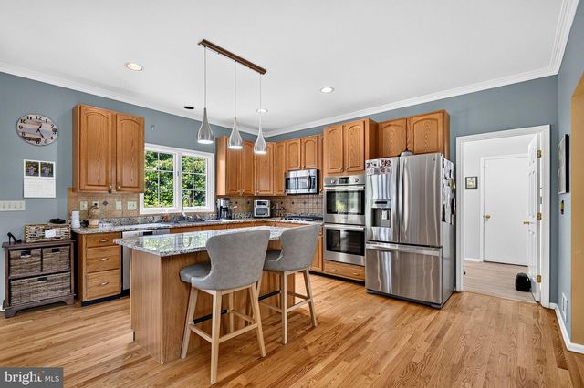 10 ANDERSON WAY, Monmouth Junction, NJ 08852