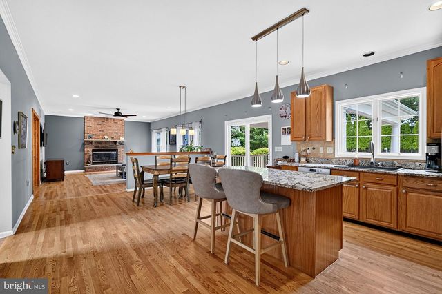 10 ANDERSON WAY, Monmouth Junction, NJ 08852