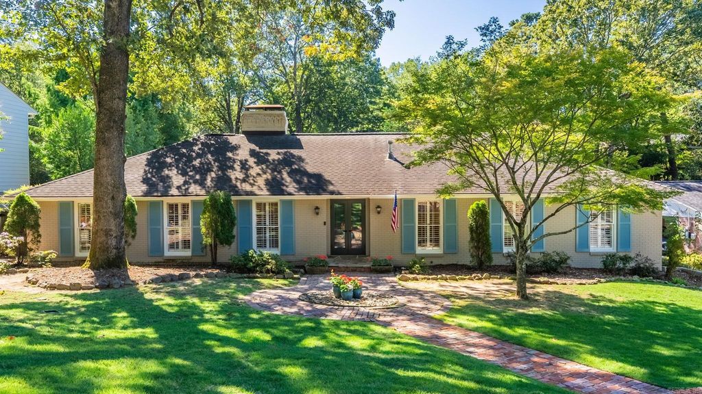 10 Broadview Drive, Little Rock, AR 72207